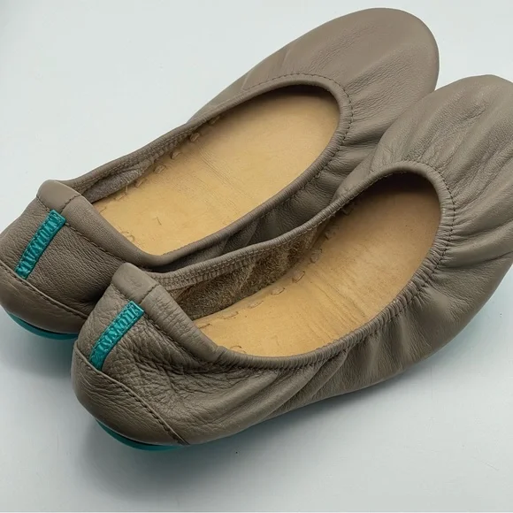 Taupe Tieks size 7 Classic Leather Ballet Flats - Picture 10 of 13